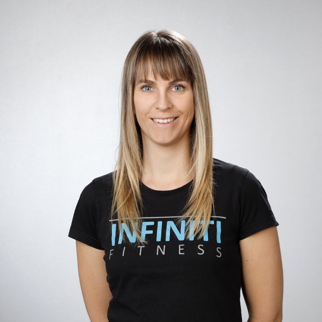 Porträt von Corinne aus dem INFINITI Team